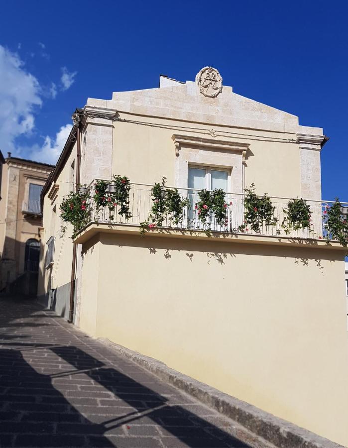 Casa Dei Giurati Bed & Breakfast Palazzolo Acreide Exterior foto